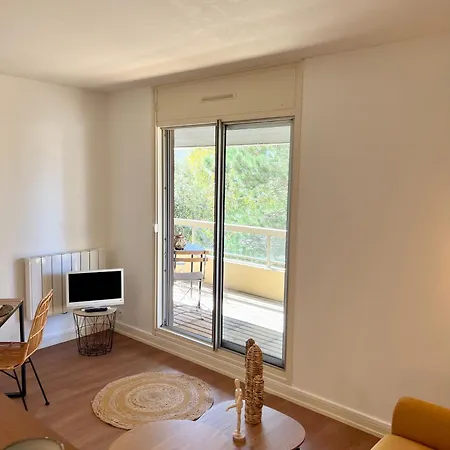 Cocon Proche Avec Terrasse - Apartment